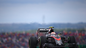 50 helyes rajtbüntetés Buttonnak: a McLaren kijátssza a szabályt