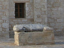Elhordják a szent sírját a ciprusi szerelmesek