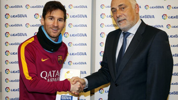 Nézzék csak, mennyire örül Messi, hogy megkapta a díjat, amit még soha