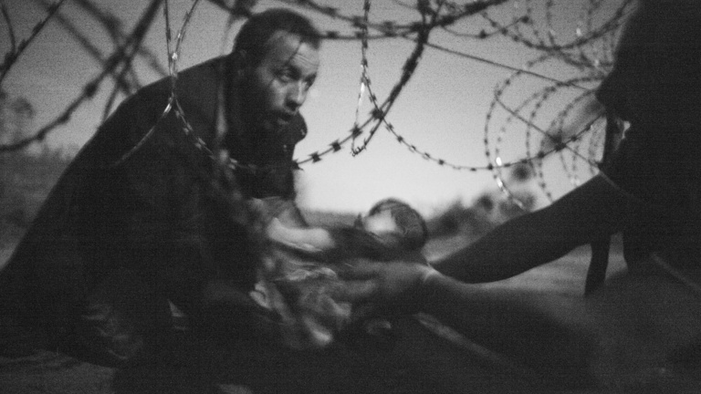 A magyar határon készült az év legfontosabb hírfotója