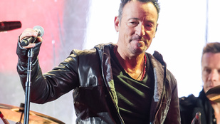 Bruce Springsteen lemondott egy koncertet, hogy kiálljon a transzneműek mellett