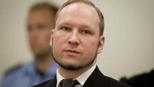 Pert nyert Breivik, a tömeggyilkos, jobb körülmények között kell tartani