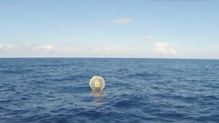 Gondolta, egy buborékban jó lesz az óceánon futni, aztán nem lett jó