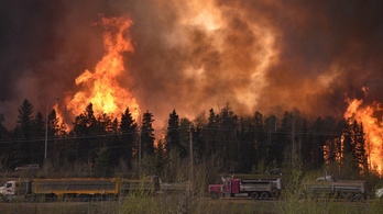 Kanada: néhány óra alatt másfélszeresére nőtt a tűzvész területe