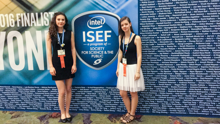 Különdíjas egy magyar diáklány az Intel innovációs versenyén