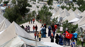 Fizetett menekültbörtönné alakítottuk Törökországot