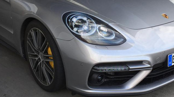 Már nem is titkolják az új Porsche Panamerát