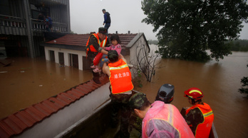 Több mint 180 halottja van a kínai árvíznek