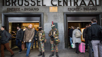Naponta sétálhatott el katonák és rendőrök előtt a körözött brüsszeli merénylő