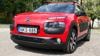 Teszt: Citroën C4 Cactus PureTech 82 Shine - 2016.