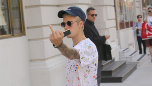 Egy újabb bizonyíték, hogy Justin Bieber valamiért nagyon mérges a világra