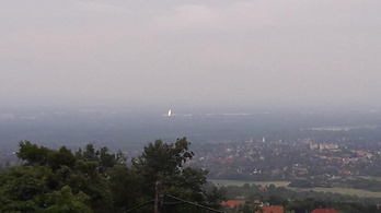 Gigantikus tűzoszlop volt Dunakeszi környékén