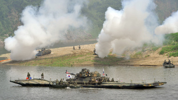 Ballisztikus rakétákkal fenyegeti vissza Dél-Korea Kim Dzsongunt