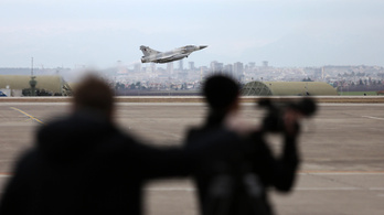 Beengedi a török kormány az oroszokat az amerikai légibázisra, ha muszáj