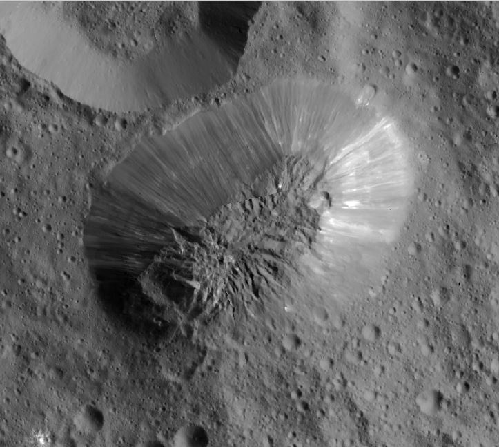 ceres-ahuna-mons (1)
