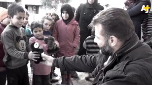Aki kéthavonta 80 kiló játékot csempész Szíriába