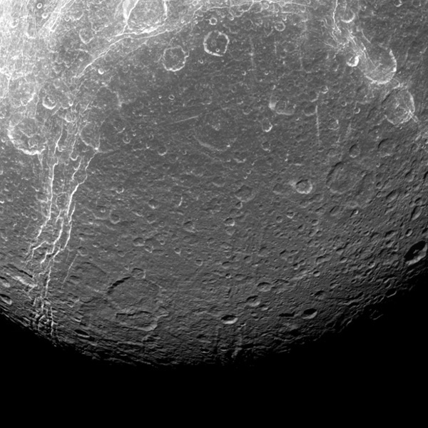 A Dione - NASA/JPL