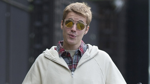 Justin Biebernek focizni volt kedve, úgyhogy beállt egy londoni tesiórára