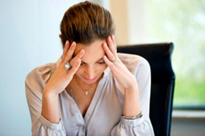 A fejed vagy a gerinced fáj? A reumatológus elmondja, mi áll a háttérben