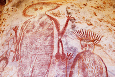 Huncut őskori graffitik lenyűgöző képeken
