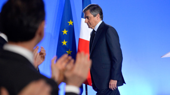 Kiálltak a korrupcióval vádolt Fillon mellett