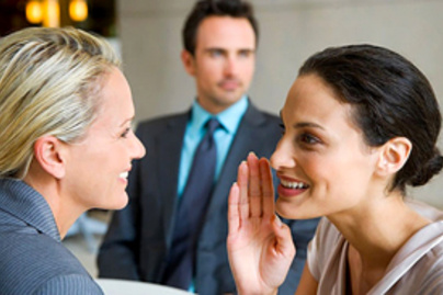3 jogosnak hitt bírálat a főnöködről, amiért kiközösíthetnek a kollégák