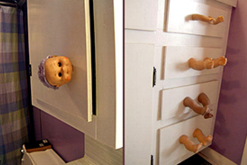 Babák végtagjaiból készítették: képeken 7 ízléstelen tárgy, amit mások a lakásukba tesznek