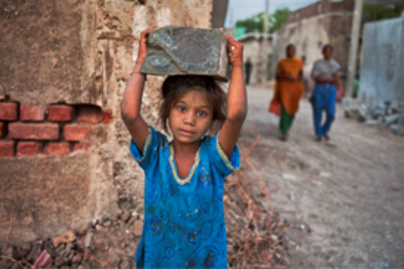Megrázó fotók! Szegény sorsú gyerekmunkások szerte a világon