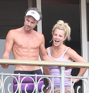 Britney Spears vőlegénye egyre szálkásabb