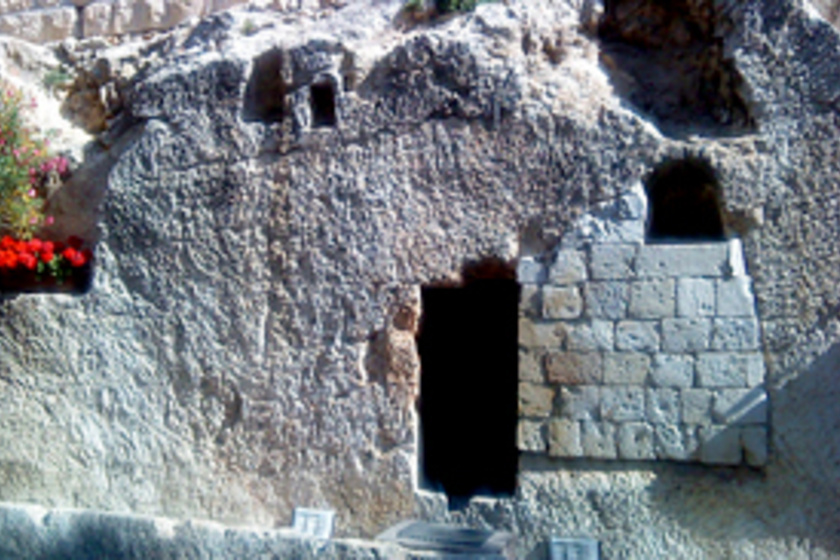 Ebben a barlangban támadt fel Jézus: képeken a bibliai csoda helyszíne