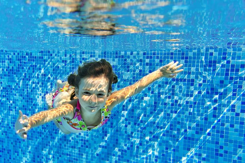 Bőrbetegségek és úszás: Az elkapható fertőzések és tüneteik