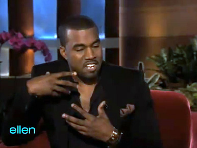 Kanye West megmutatta gyémántfogsorát