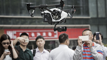 Két hét alatt 45 ezer drónt jegyeztek be Kínában