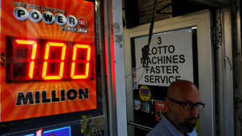 Elvitték minden idők második legnagyobb amerikai lottónyereményét