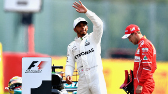 Hamilton elképesztő pályacsúccsal érte be Schumachert Belgiumban, megvan a 68. pole