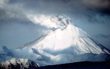 alaszkai-kananga-vulkan-wikimediacommon