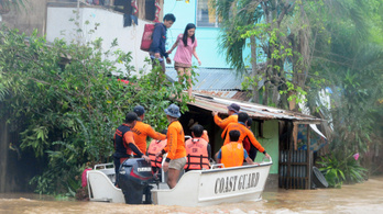 Legalább 90 halálos áldozata van a Fülöp-szigeteki viharnak