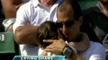 Ferrer a lelátóra ütötte a teniszlabdát, hogy elhallgattassa a síró gyereket
