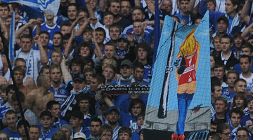 Így fogadták Neuert a Schalke drukkerei