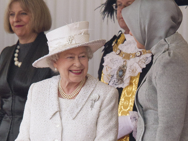II. Erzsébet kiakadt a török first lady magassarkúján