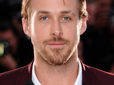 Ryan Gosling a legmenőbb és egyben a legjobban öltözött pasi