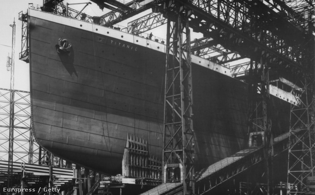 Korának legnagyobb hajója volt. A burkolatát alkotó acéllapokat 3 000 000 szegeccsel rögzítették.