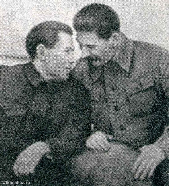 547px-Nikolai Yezhov conferring with Stalin