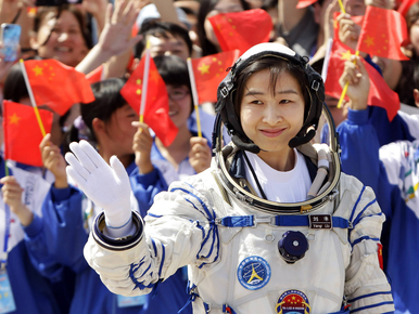Senki nem tudja, hány éves a kínai űrhajósnő
