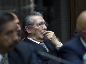 Bíróság előtt egy volt guatemalai diktátor