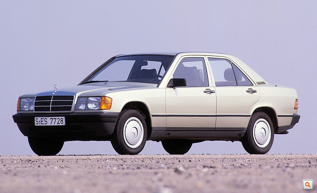 1982-1993-Mercedes-Benz-190E-3