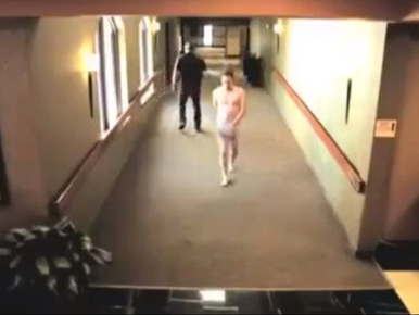 Pucéran zárta ki magát a szállodai szobából
