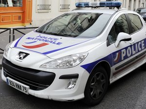 Óvodások előtt lőtte főbe magát egy férfi Párizsban