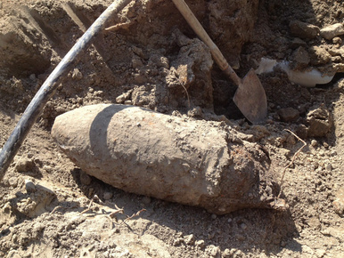 Ezt a bombát találták a Kossuth téren