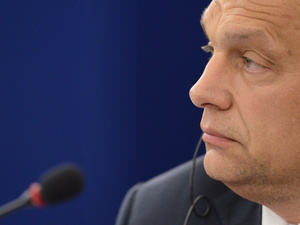 Orbán: Egy évtizedig maradhatnak a különadók